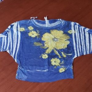 I modee blue floral top